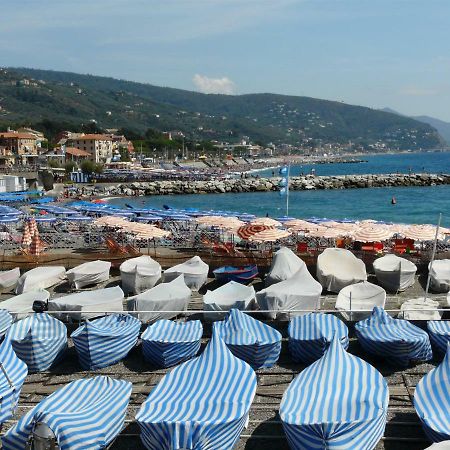 Hotel Bristol Lavagna Kültér fotó