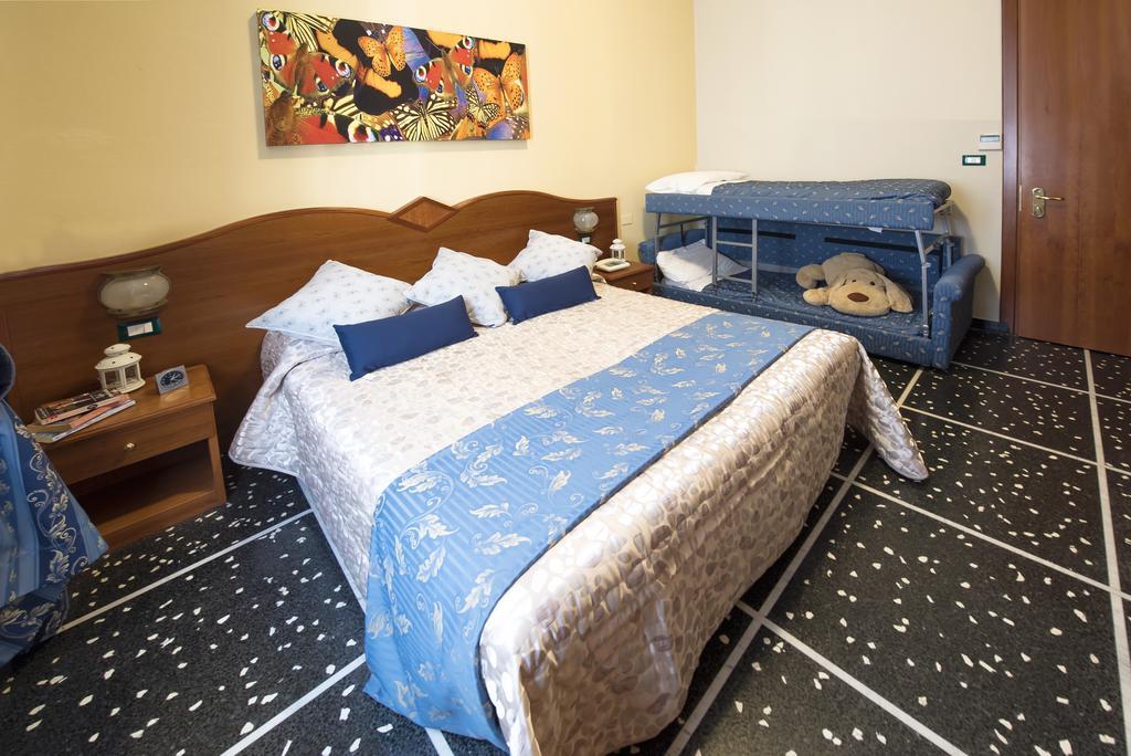 Hotel Bristol Lavagna Kültér fotó