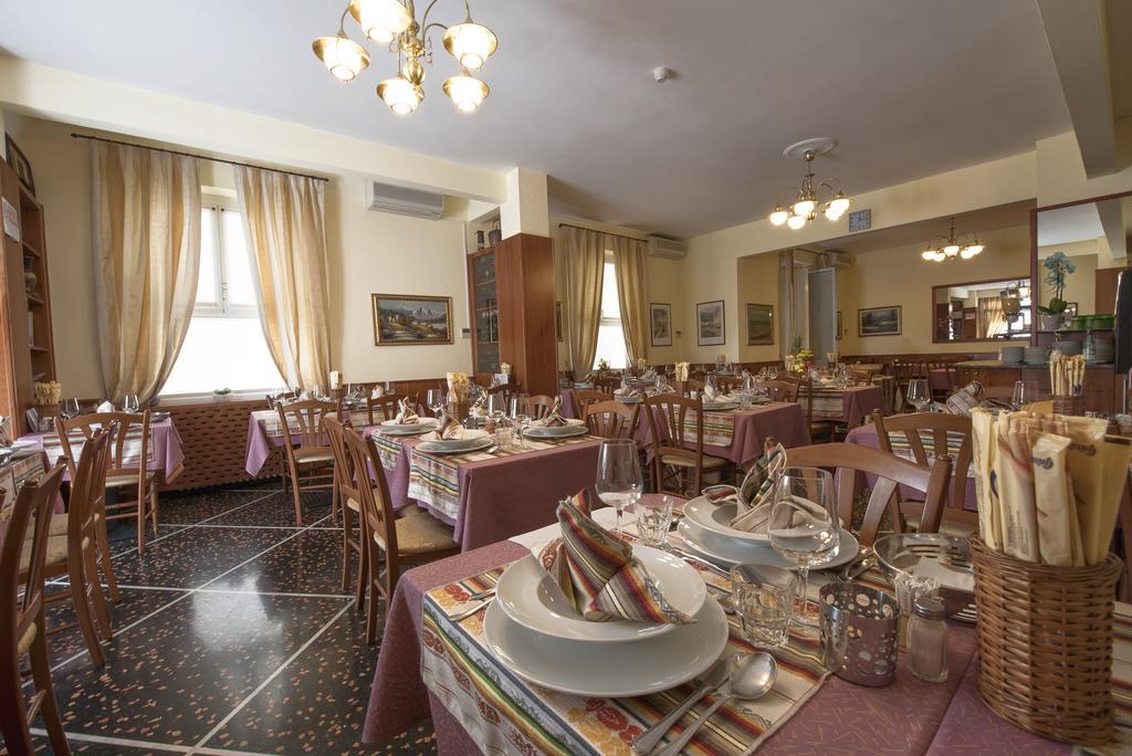 Hotel Bristol Lavagna Kültér fotó